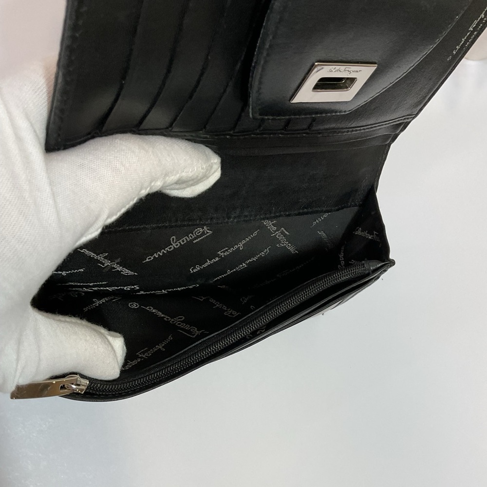 Salvatore Ferragamo Black Embossed Authentic Wallet - Picture 5 of 10